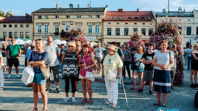 Protest w obronie TVN24 w obiektywie eFO – FOTO