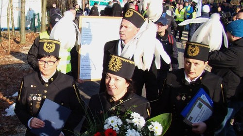 PRZECIESZYN. Protest górników z zabrzańskiej kopalni przed domem pani premier