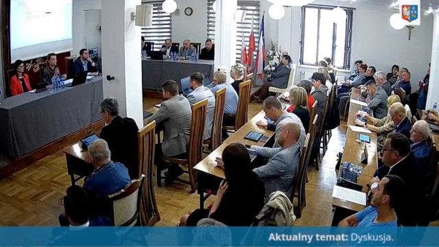 Przerwana sesja w Kętach. Mieszkańcy: Nie wyrażamy na to zgody
