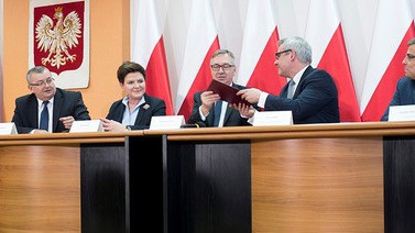 REGION. Drogą ekspresową S1 przejedziemy za 6 lat. Obiecała to dziś premier Beata Szydło