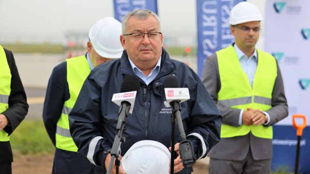 REGION. Rusza rozbudowa płyty postojowej samolotów w Kraków Airport