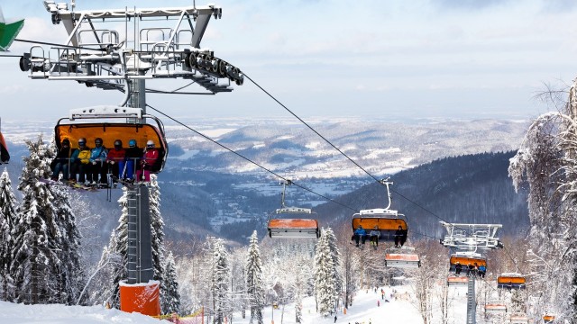 RZYKI. Rusza sezon narciarski w Czarnym Groniu