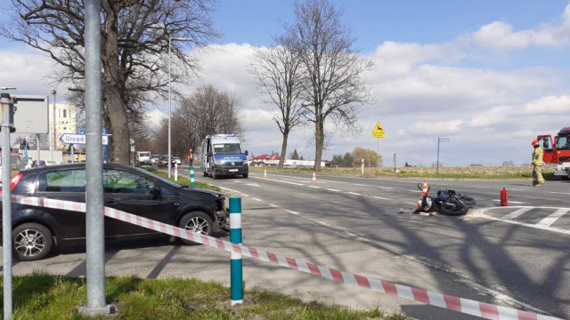 Samochód zderzył się z motocyklem – AKTUALIZACJA