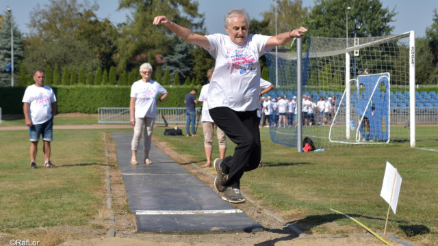 Seniorzy w akcji, czyli emocje i sportowa walka w Oświęcimiu – FOTO