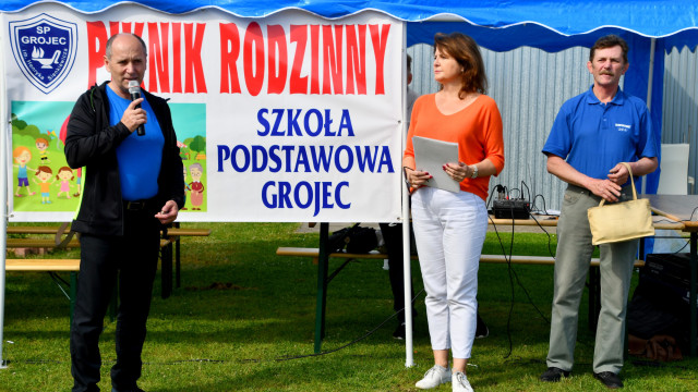 Świętowanie podczas Pikniku Rodzinnego w Grojcu