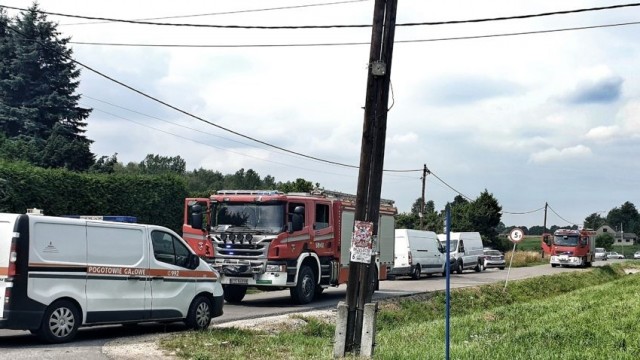 Uszkodzony rurociąg gazowy- strażacy ewakuowali mieszkańców -FILM/FOTO- InfoBrzeszcze.pl