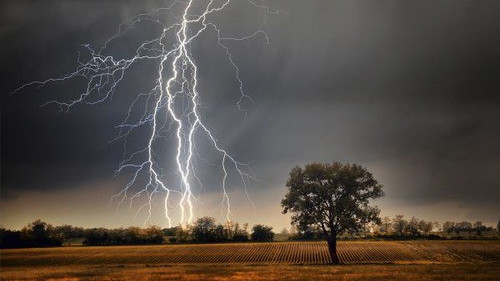 W SKRÓCIE. Uwaga na burze!