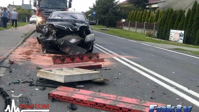 Wjechał oplem w volkswagena – AKTUALIZACJA