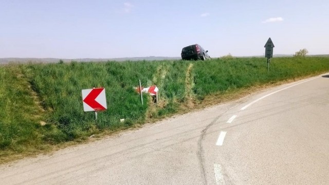 Wjechał po pijanemu na skarpę i zbluzgał policjantów