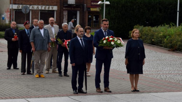 Władze Powiatu Oświęcimskiego upamiętniły 77. rocznicę wybuchu Powstania Warszawskiego