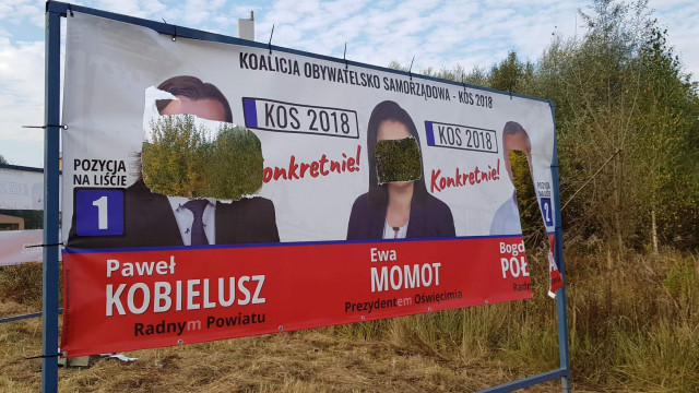 WYBORY. Zniszczone banery KWW KOS 2018. Kogo drażni sól demokracji?