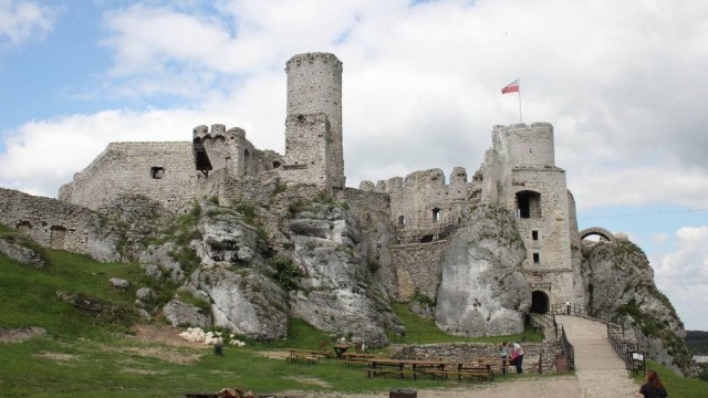 Wycieczka? Zamek Ogrodzieniec. Tam kręcili Wiedźmina