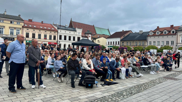 Wyjątkowy koncert w sercu Oświęcimia – FILM, FOTO