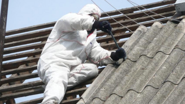 Wymiana azbestowego dachu - dotacje dla rolników - InfoBrzeszcze.pl