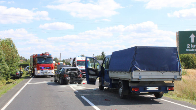 Wypadek drogowy w Babicach: kierowca zasnął za kierownicą