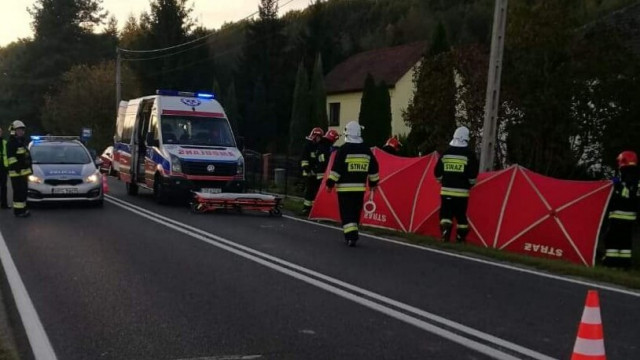 Wypadek na granicy Jawiszowic i Zasola. Motocyklista w poważnym stanie. ZD