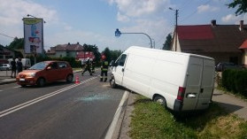 Wypadek na ul. Krakowskiej w Bulowicach. Na szczęście nikt nie ucierpiał.