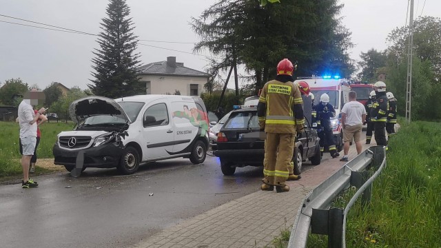 Wypadek w Brzeszczach. Jedna osoba poszkodowana
