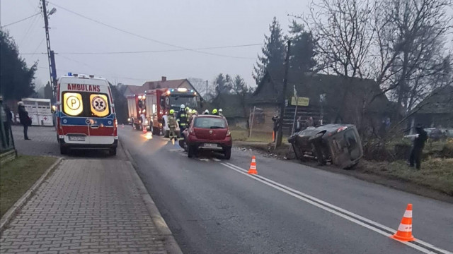 Wypadek w Podolszu. Zablokowana droga wojewódzka 781 – ZDJĘCIA!