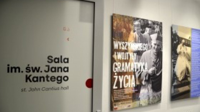 Wystawa „Wyszyńskiego i Wojtyły gramatyka życia” w „Trzynastce”!