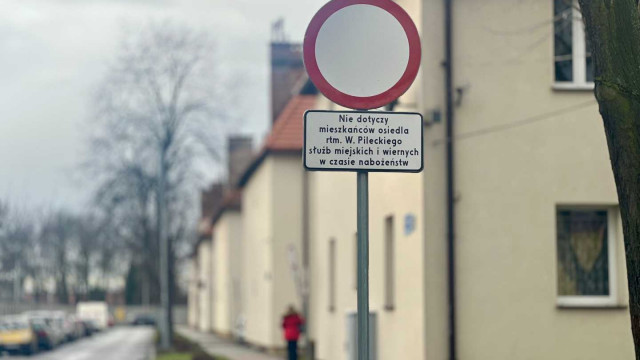 Zakaz ruchu na osiedlu Pileckiego w Oświęcimiu – FOTO