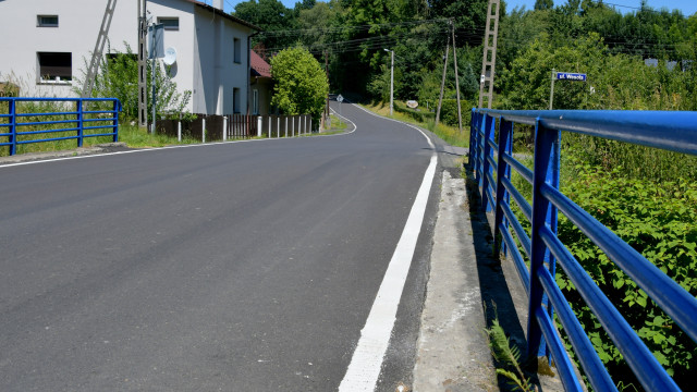 Zmodernizowany odcinek drogi powiatowej w Malcu