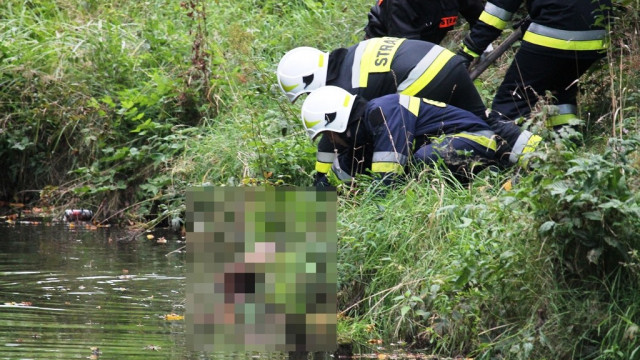 Zwłoki mężczyzny odnalezione w rzece w Osieku. ZDJĘCIA!